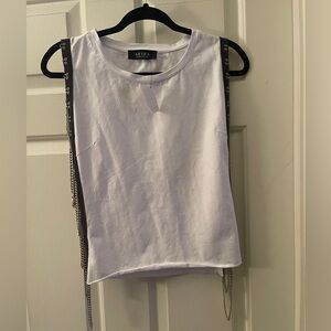 Chain side detail top
